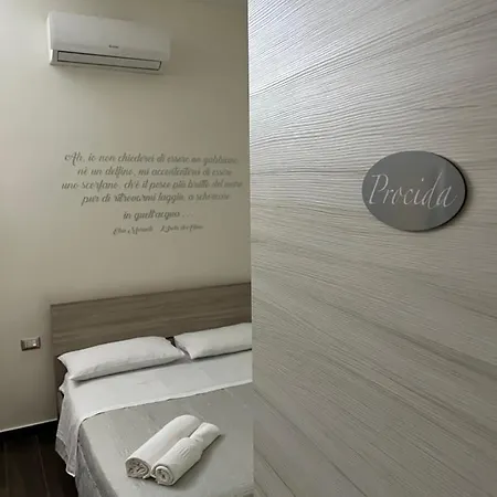 Beb Pisadog Nápoles